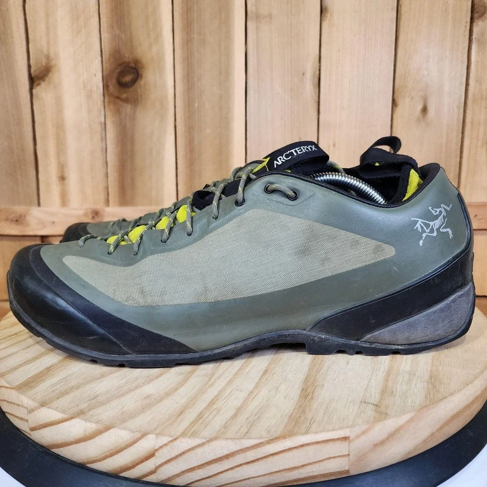 Arc'teryx Acrux FL Approach Shoes Mens 12 Green Trail Hiking Vibram Outdoor